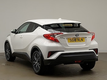 Used Toyota C-HR 2018 for sale - 77695036: Photo