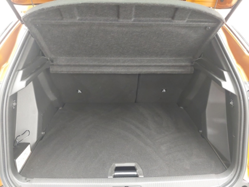 Used Peugeot 2008 2021 for sale - 76493184: Photo 8