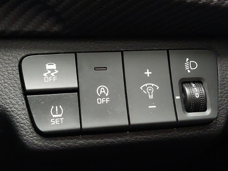 Used Kia Stonic 2023 for sale - 77223656: Photo 16