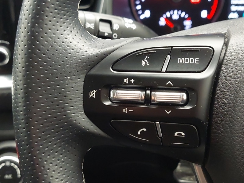 Used Kia Stonic 2023 for sale - 77223656: Photo 18