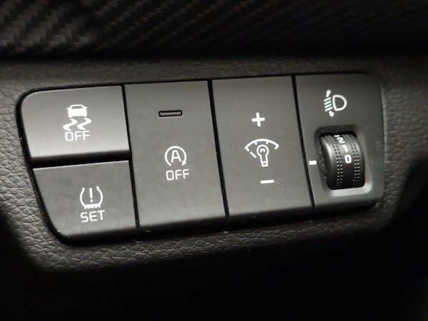Used Kia Stonic 2022 for sale - 76325717: Photo 16