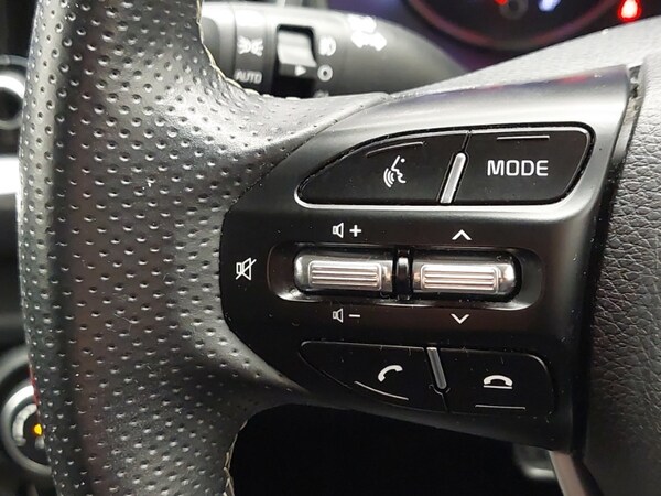 Used Kia Stonic 2022 for sale - 76325717: Photo 18