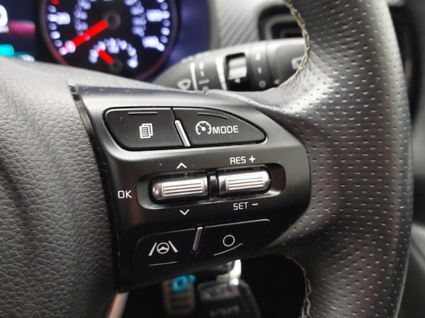 Used Kia Stonic 2022 for sale - 76325717: Photo 19