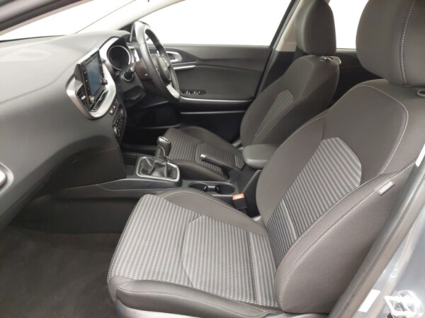 Used Kia XCeed 2023 for sale - 76285746: Photo 5