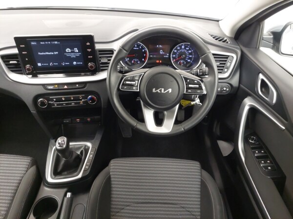 Used Kia XCeed 2023 for sale - 76285746: Photo 7