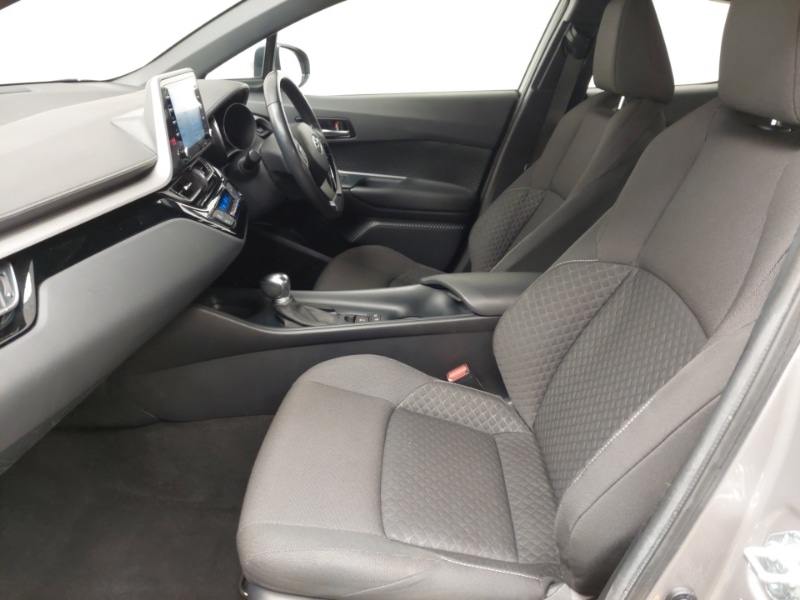 Used Toyota C-HR 2020 for sale - 77223664: Photo 5