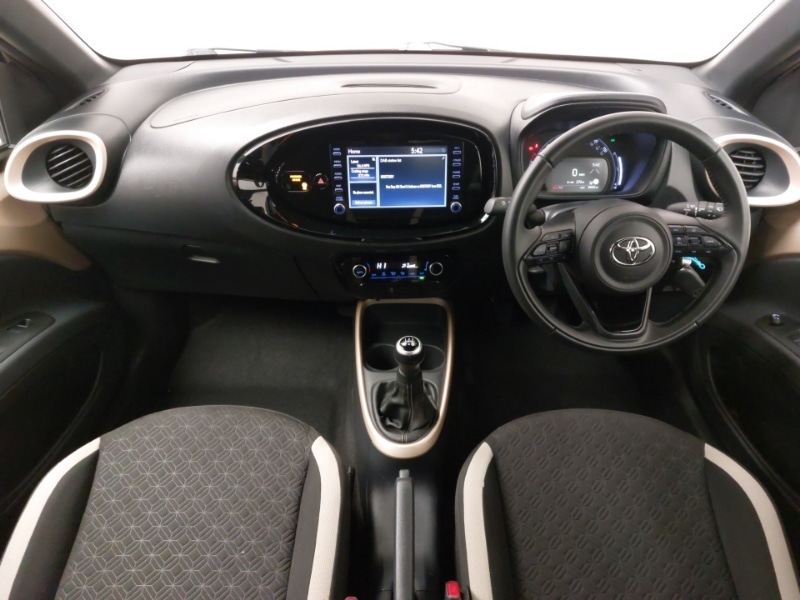 Used Toyota Aygo X 2022 for sale - 77761185: Photo 2