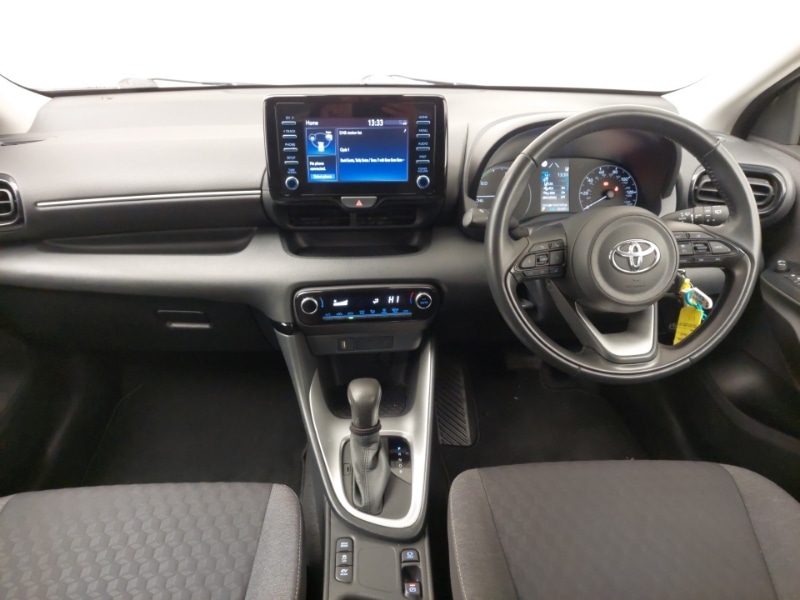 Used Toyota Yaris 2023 for sale - 76983189: Photo 2