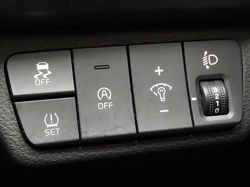 Used Kia Rio 2023 for sale - 77284230: Photo 17