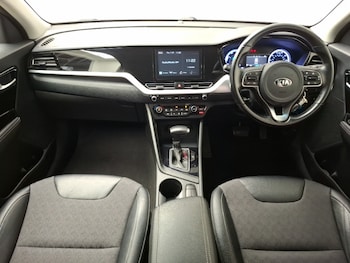 Used Kia Niro 2020 for sale - 76155724: Photo