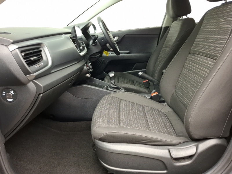 Used Kia Stonic 2023 for sale - 76506908: Photo 5