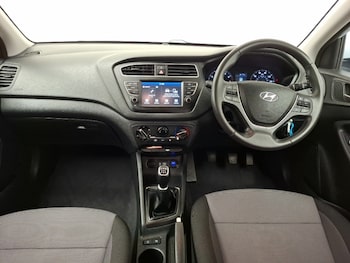 Used Hyundai i20 2018 for sale - 79549886: Photo