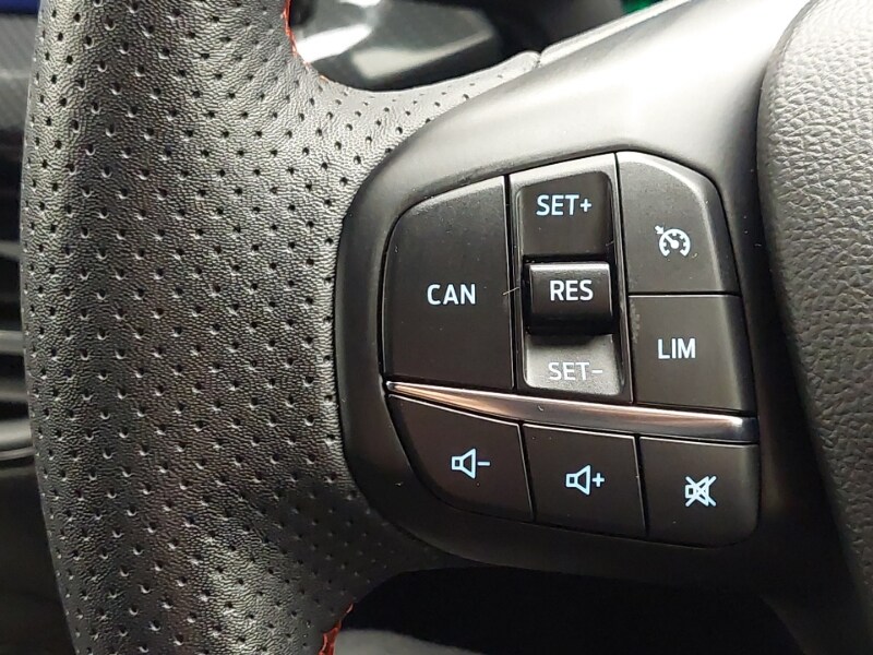 Used Ford Focus 2023 for sale - 76369654: Photo 18