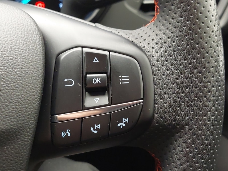 Used Ford Focus 2023 for sale - 76369654: Photo 19