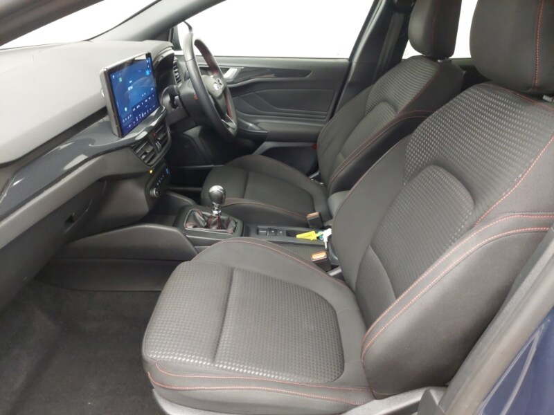 Used Ford Focus 2023 for sale - 76369654: Photo 5