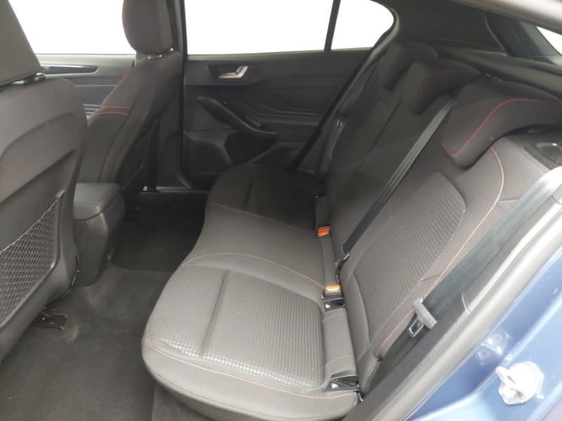 Used Ford Focus 2023 for sale - 76369654: Photo 6