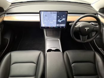 Used Tesla Model 3 2021 for sale - 76721654: Photo