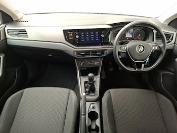 Used Volkswagen Polo 2018 for sale - 78580362: Photo