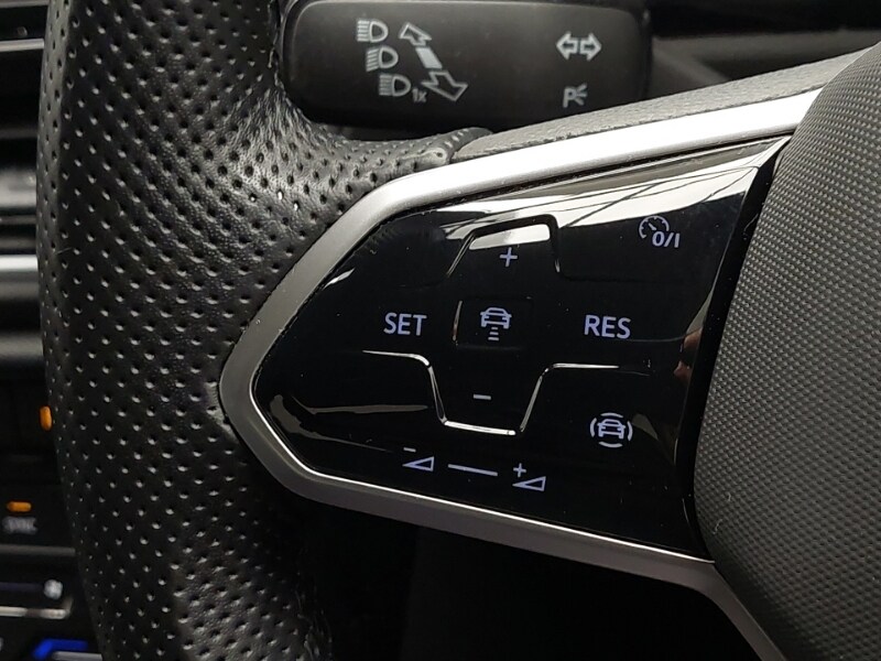 Used Volkswagen T-Roc 2022 for sale - 76383921: Photo 18