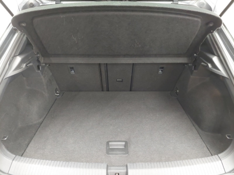 Used Volkswagen T-Roc 2022 for sale - 76383921: Photo 8