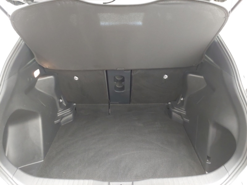 Used Toyota Yaris Cross 2022 for sale - 77090351: Photo 8