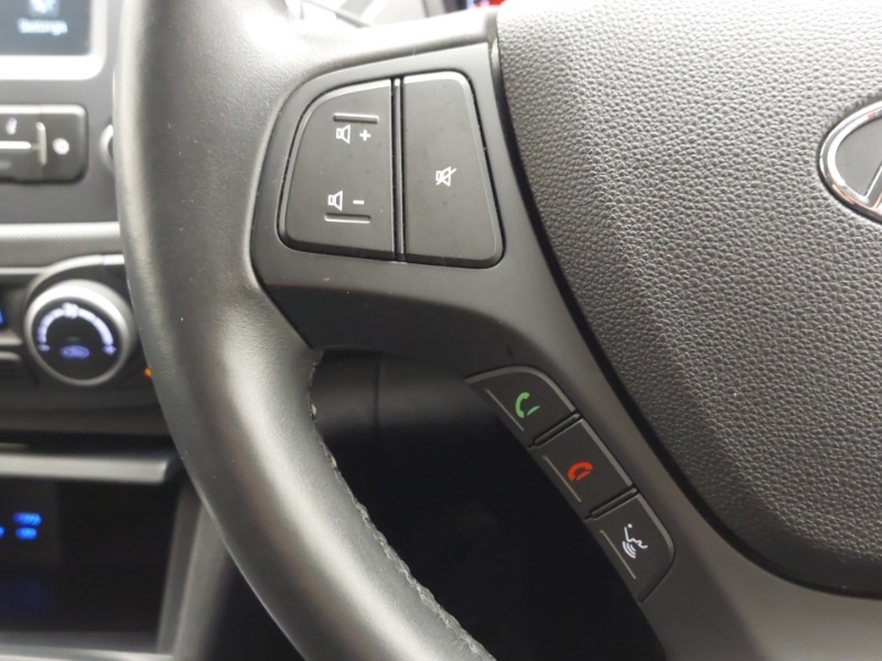 Used Hyundai i10 2019 for sale - 76165966: Photo 18