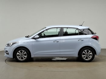 Used Hyundai i20 2018 for sale - 79505712: Photo