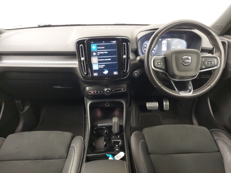 Used Volvo XC40 2021 for sale - 76721669: Photo 2