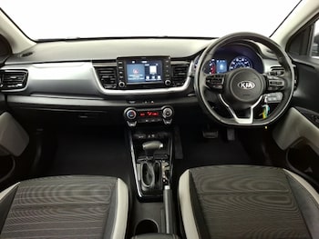 Used Kia Stonic 2020 for sale - 78046323: Photo