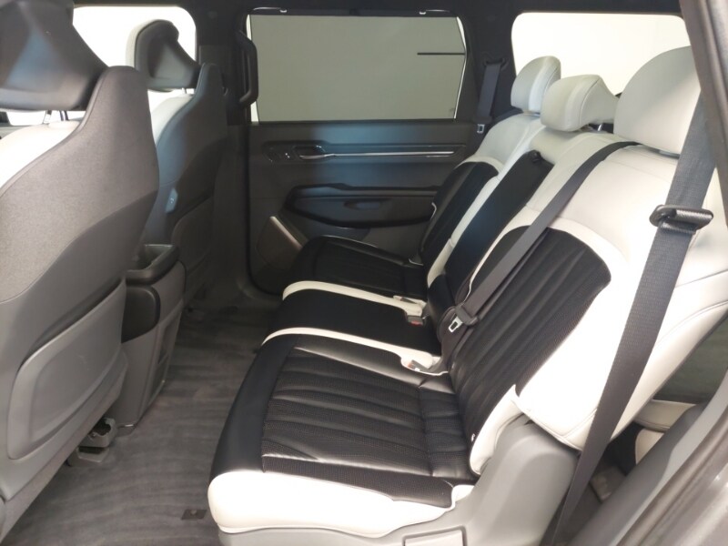 Used Kia EV9 2024 for sale - 77947475: Photo 6