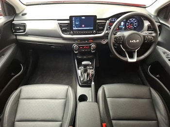 Used Kia Stonic 2024 for sale - 75357750: Photo
