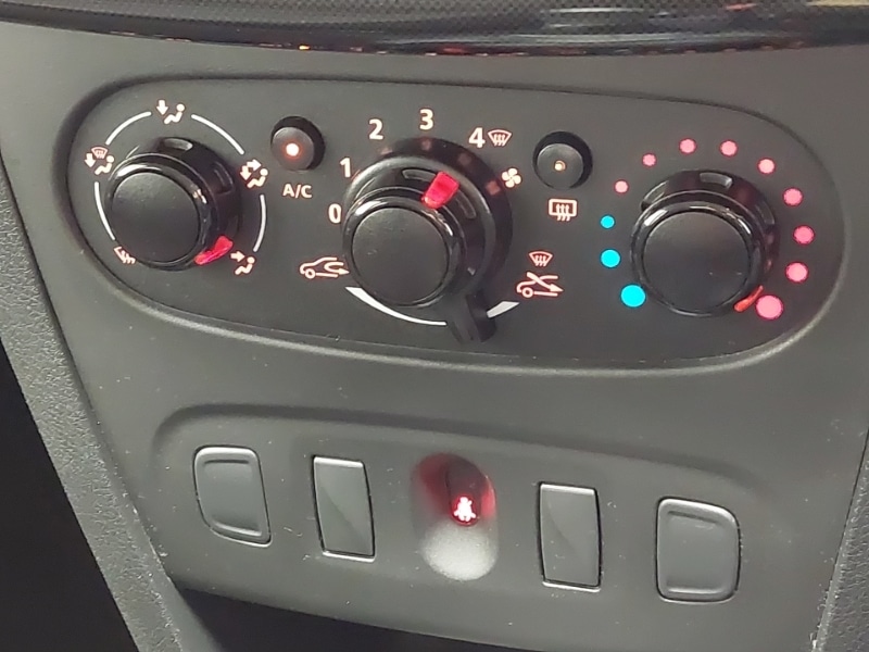 Used Dacia Sandero 2019 for sale - 76628741: Photo 15