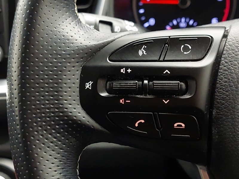 Used Kia Stonic 2019 for sale - 76795281: Photo 18