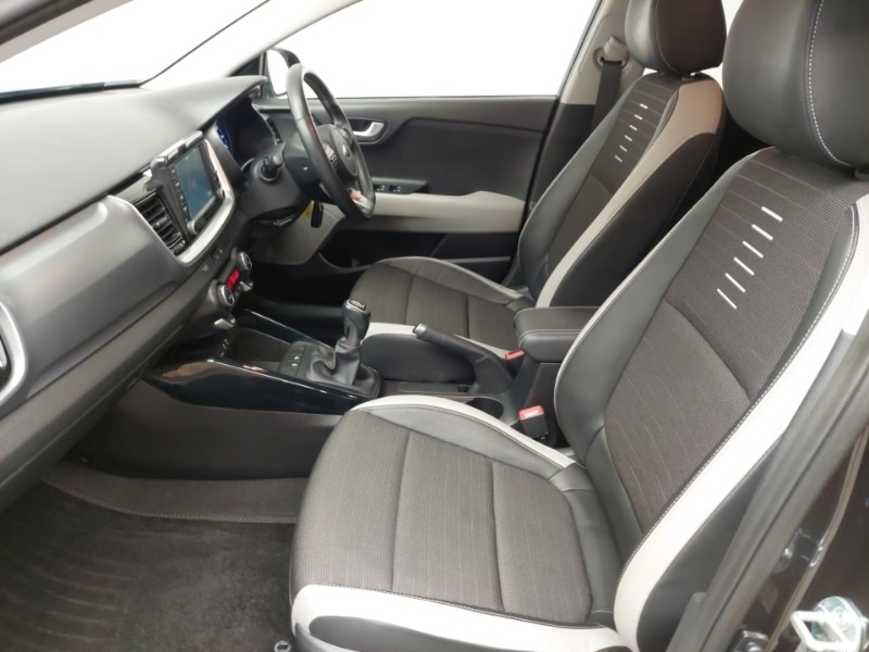 Used Kia Stonic 2019 for sale - 76795281: Photo 5