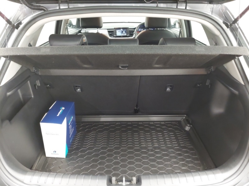 Used Kia Stonic 2019 for sale - 76795281: Photo 8