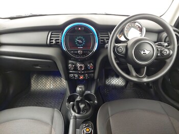 Used MINI Hatch 2019 for sale - 77252092: Photo