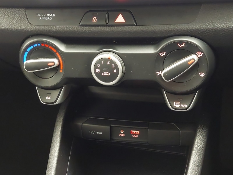 Used Kia Stonic 2018 for sale - 77265249: Photo 15