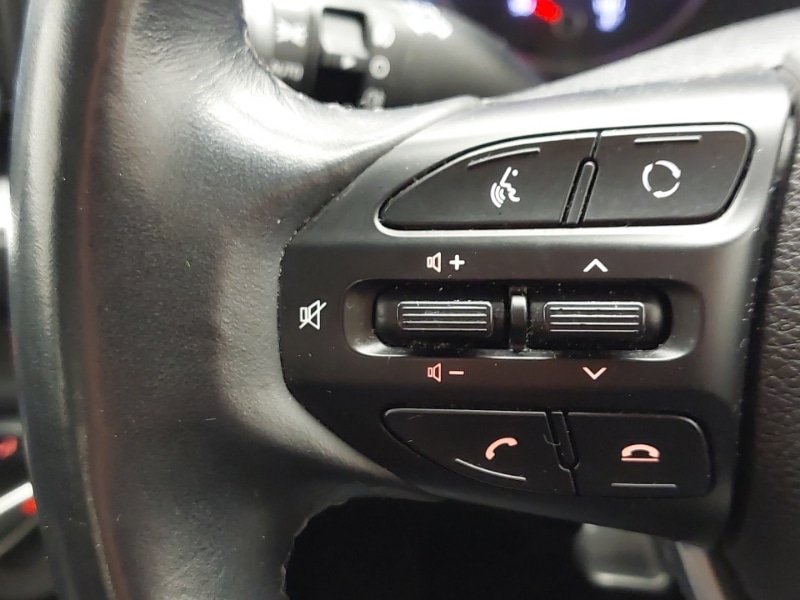 Used Kia Stonic 2018 for sale - 77265249: Photo 18