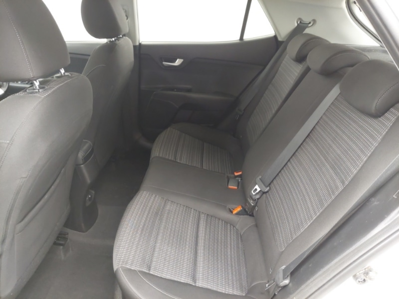 Used Kia Stonic 2018 for sale - 77265249: Photo 6