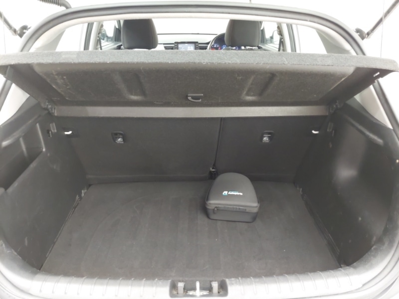 Used Kia Stonic 2018 for sale - 77265249: Photo 8