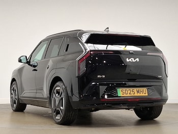 Used Kia EV3 2025 for sale - 76108279: Photo 3
