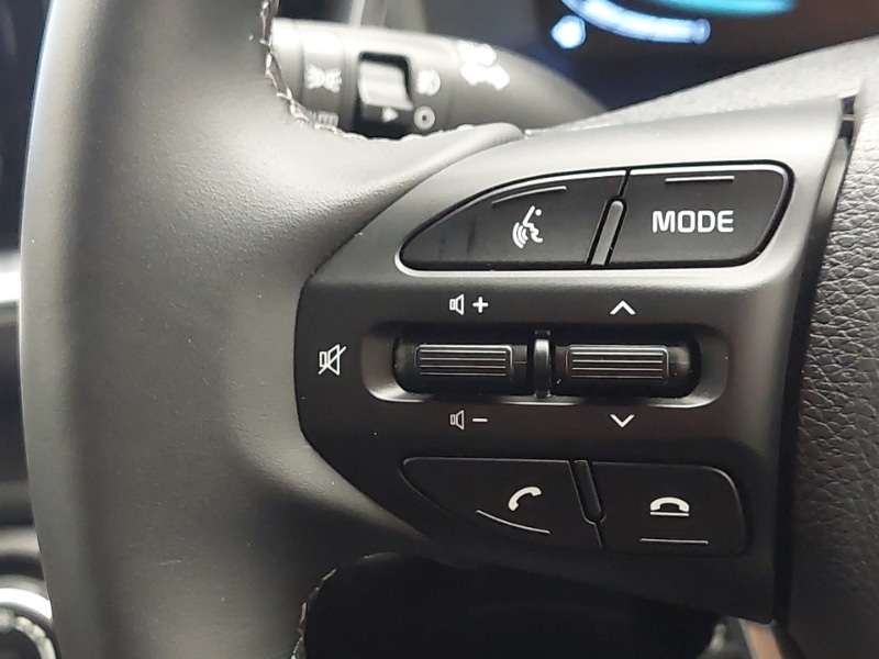 Used Kia Stonic 2025 for sale - 76515252: Photo 18