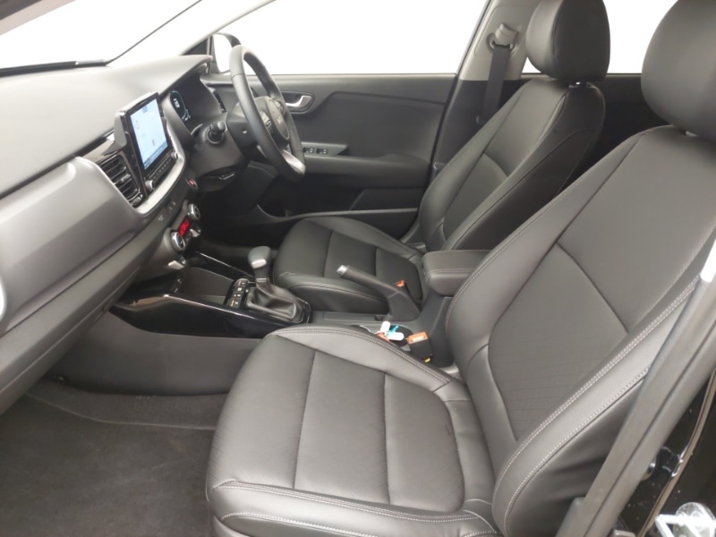 Used Kia Stonic 2025 for sale - 76515252: Photo 5