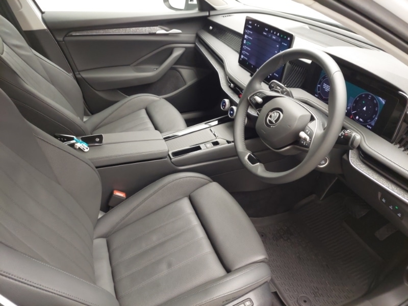 Used Skoda Superb 2024 for sale - 77272789: Photo 13