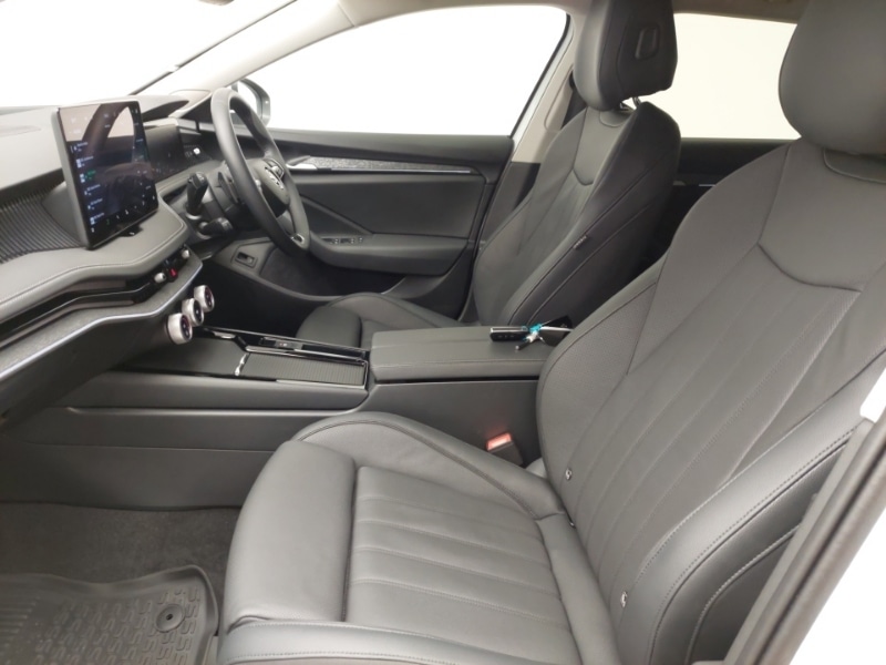 Used Skoda Superb 2024 for sale - 77272789: Photo 5