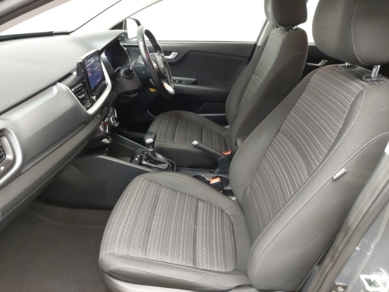 Used Kia Stonic 2022 for sale - 76707731: Photo 5