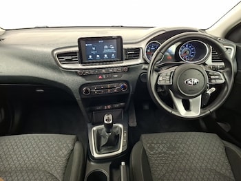 Used Kia Ceed 2019 for sale - 79493348: Photo