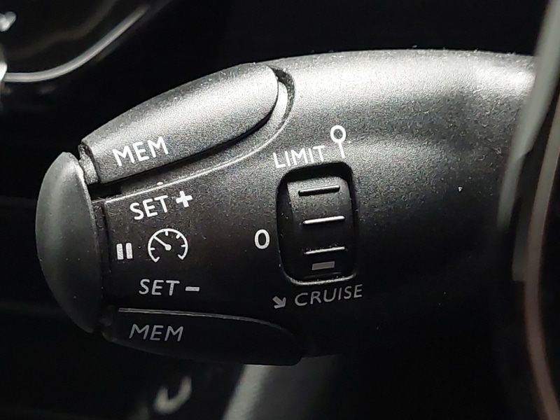 Used Peugeot 2008 2023 for sale - 76383940: Photo 17