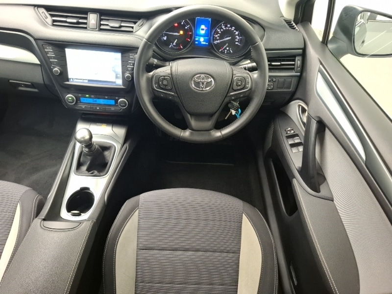 Used Toyota Avensis 2016 for sale - 77596399: Photo 4