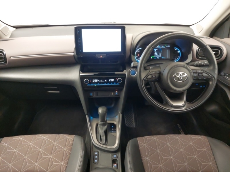 Used Toyota Yaris Cross 2023 for sale - 76815729: Photo 2